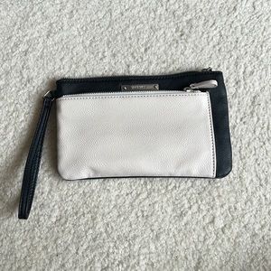 Nine West Black & White Wristlet